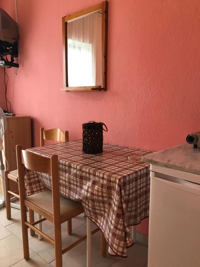 أسبروبالتا Rena Apartments المظهر الخارجي الصورة