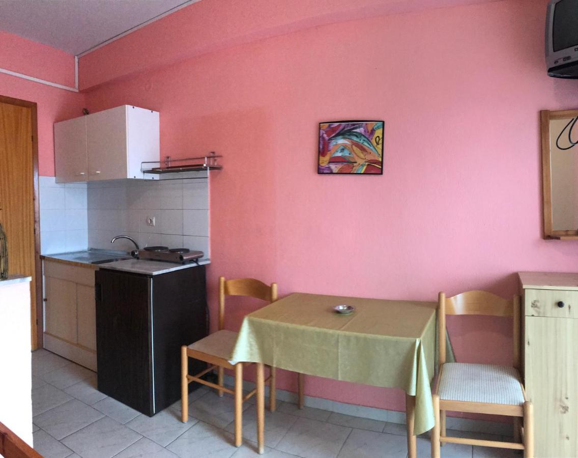 أسبروبالتا Rena Apartments المظهر الخارجي الصورة