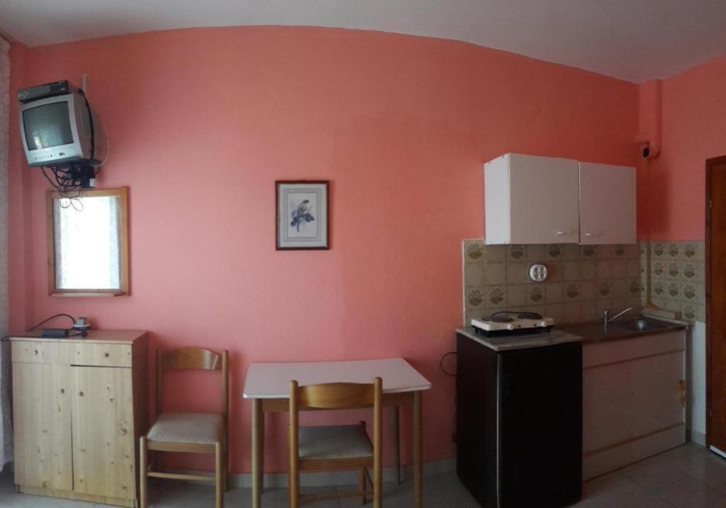 أسبروبالتا Rena Apartments المظهر الخارجي الصورة